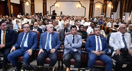 وزير-الشباب-والرياضة-يشهد-اللقاء-التعريفي-للانتخابات-الإلكترونية-للهيئات-الرياضية
