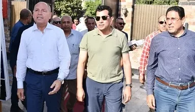 وزير-الرياضة-ومحافظ-القاهرة-يتفقدان-المركز-الرياضي-بشبرا